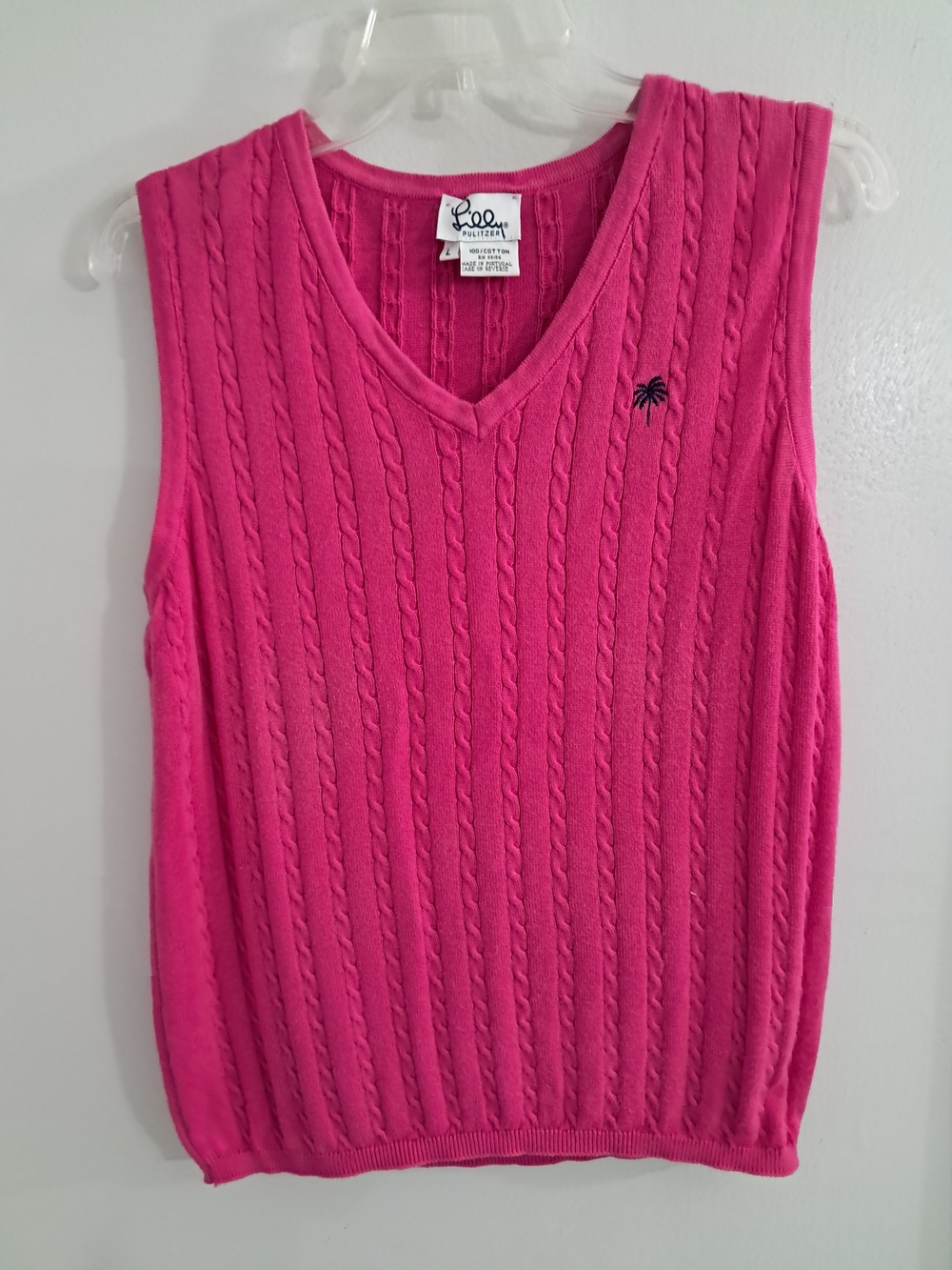 Lilly Pulitzer Bright Pink Cable-Knit V-Neck Sweater Shell Vest Sz Large EUC